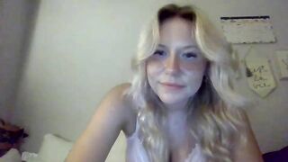 xprettyinpinkx 2023-06-07 0545 webcam video