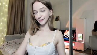 happiness_s 2023-12-14 1530 webcam video