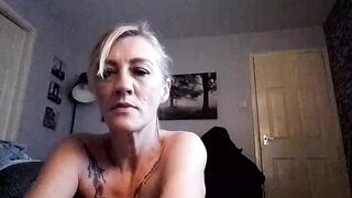 babysham23 2023-12-18 0318 webcam video