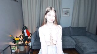 _magic_smile_ 2023-12-18 1918 webcam video