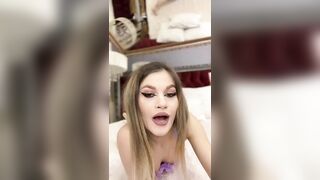 ElinaCarter webcam video 1220231023 enticing cam girl model