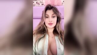 GladysBarkus webcam video 121823943 superb cam girl model