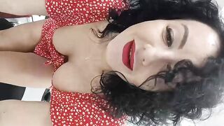 LisaJamers webcam video 241223844 2 cum three times on this webcam pussy