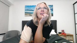 aussieblondemilf 2023-12-26 1530 webcam video