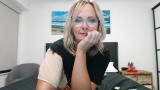 aussieblondemilf 2023-12-26 1530 webcam video