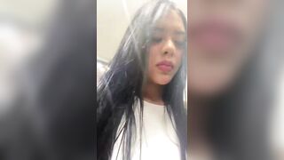 AnnaHaddid 2023-12-26 1945 webcam video