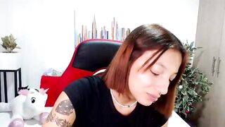 MaiaJoness webcam video 2712231221 engaging live cam girl