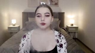 EvellynWade webcam video 251220231726 teasing cam live model