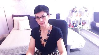 KrisThomson webcam video 2812231139 cant believe this webcam girl ever had been cock hungry