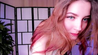 ZeldaElswick webcam video 2912231012 3 easy on the eyes live performing cam girl