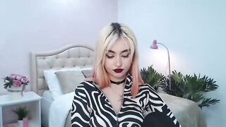 BonnieDunce webcam video 110124 the only webcam girl i want  to fuck