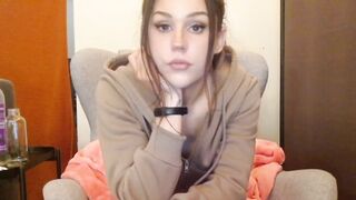 strawberry141 2024-01-17 0218 webcam video