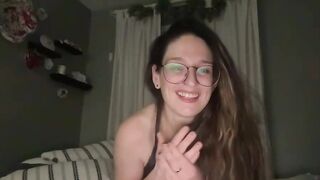 baby_girl_sub 2024-01-17 0712 webcam video