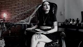 AmbrosiaPavuk webcam video 110124 enticing live cam girl