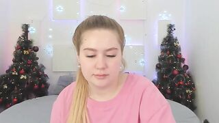 ViolettaWade webcam video 110124 1 cum three times on this webcam pussy