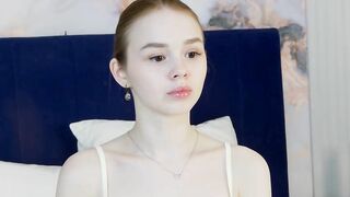 MirandaMartins webcam video 110124 2 sensual WOW hot live camgirl