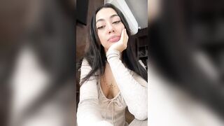 AnahiMontero webcam video 115241007 Are you really good at pussy licking If you are she will squrit over your face