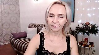 JennisJons webcam video 020120242352 origin beauty webcam model