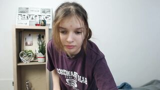 vivien_slender 2024-02-01 1054 webcam video