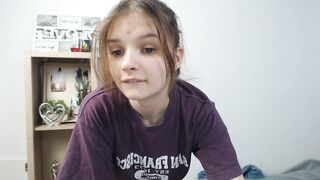 vivien_slender 2024-02-01 1054 webcam video