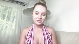 livywolfe 2024-02-17 2254 webcam video