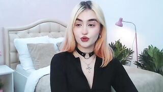 BonnieDunce webcam video 0502241259 divine cam girl model