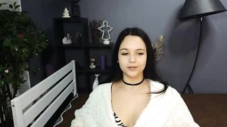 CarolineLilac webcam video 0602241713 enticing live cam girl