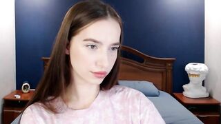 EvaMoores webcam video 220220241136 statuesque cam girl model