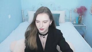 LauraLoxley 2024-03-02 2308 webcam video