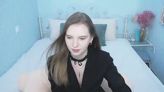 LauraLoxley 2024-03-02 2308 webcam video