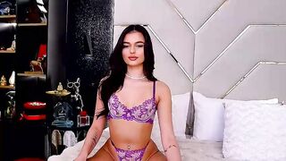 JasmineHille 2024-03-04 1856 webcam video