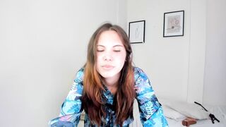 hellen_coy 2024-03-09 1500 webcam video