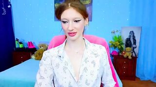 DebbiePorter webcam video 100324958 2 drop-dead live performing cam girl