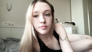 milky__coffee 2024-03-11 1540 webcam video