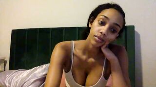 sophieinthecity 2023-06-26 1230 webcam video