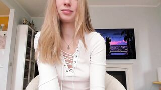 magic_couple13 2024-03-18 1052 webcam video