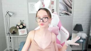 AlinaBailey 2024-03-18 1856 webcam video