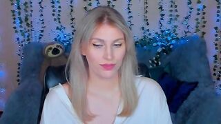 MonicaMassey webcam video 1803240701 glittering cam girl model