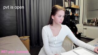 vivienne_westwoood 2024-04-01 1940 webcam video