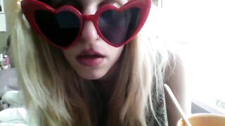 violetfaee 2024-04-11 1524 webcam video