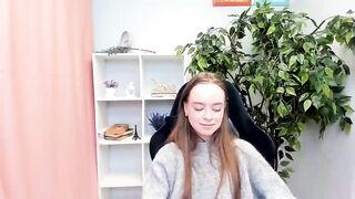 LynnBricks webcam video 0304241914 fine live performing cam girl