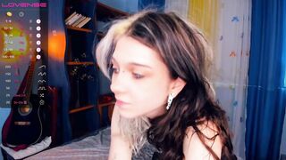 deliaderrick 2024-04-17 0740 webcam video