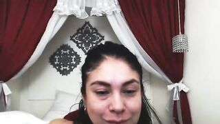 MeganHadid 2024-04-18 0656 webcam video