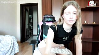 oksanafedorova 2024-04-21 1136 webcam video