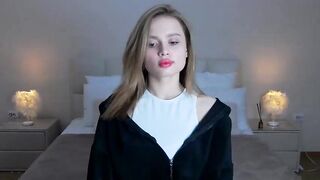 ElizabethJackso webcam video 1404241937 8 webcam performing takes her perverted personality out