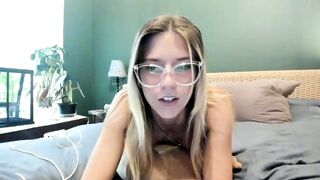 oliviahansleyy 2024-05-17 2248 webcam video