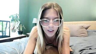 oliviahansleyy 2024-05-17 2248 webcam video