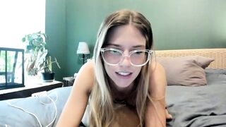 oliviahansleyy 2024-05-17 2248 webcam video