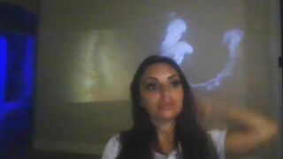 geld_88 2024-05-19 1128 webcam video