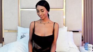 AlondraBenett webcam video 2005241712 3 She will hold an unmatched conversation that will give you goosebumps every time you are together